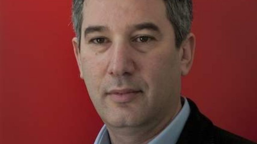 Gil Mihaely Origine Parents