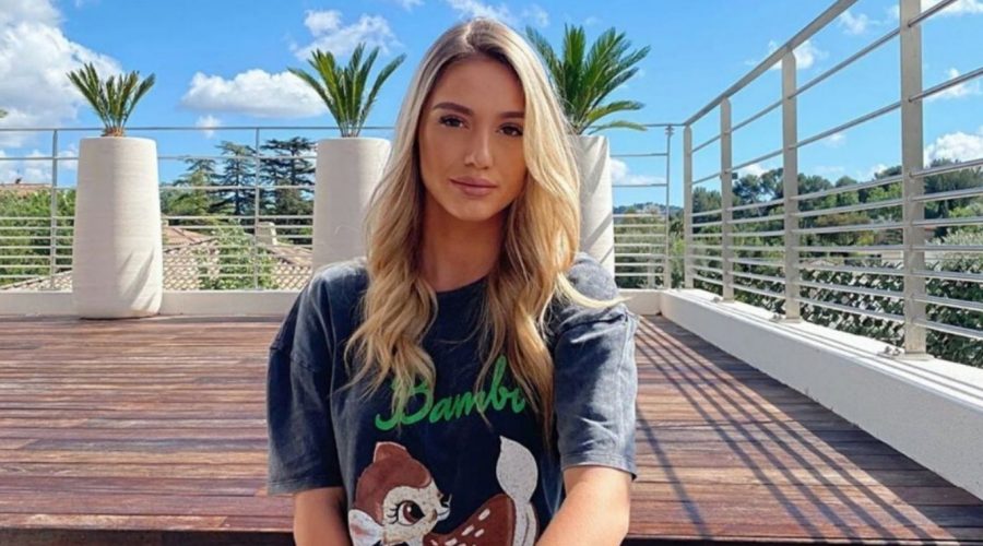 Eloise appelle Avant