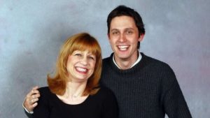 Que Devient le Fils De Stone et Charden ?