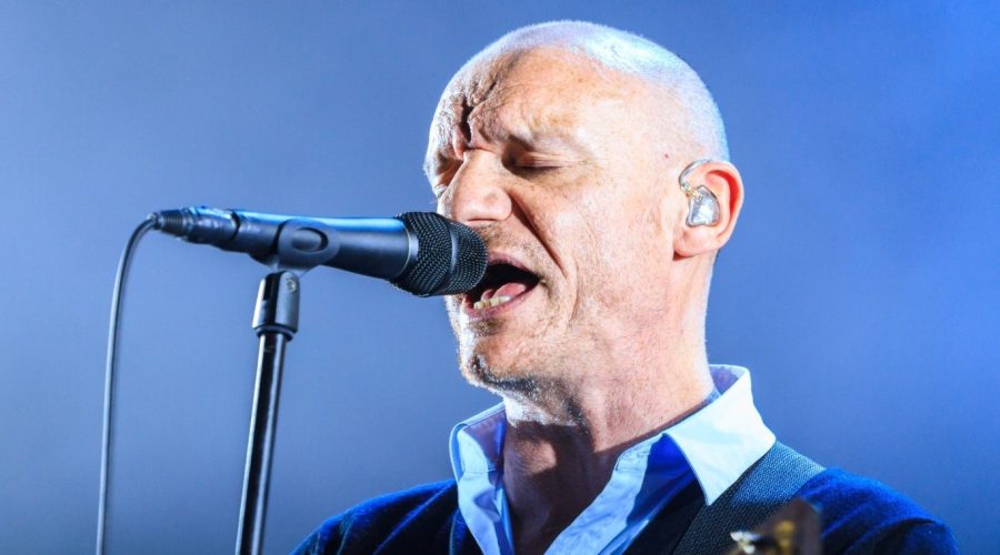 Chanteur Louise Attaque Malade