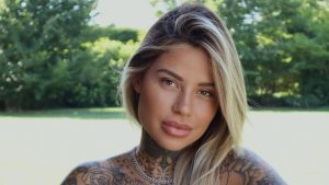 Femme Theo Hernandez