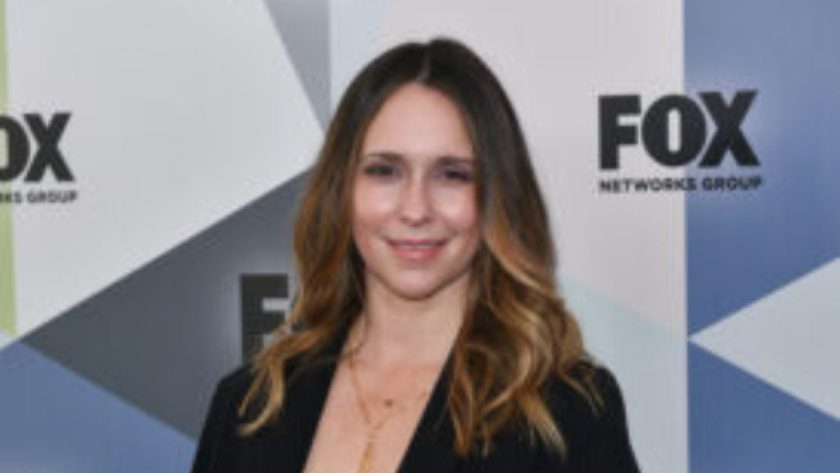 Jennifer Love Hewitt Taille