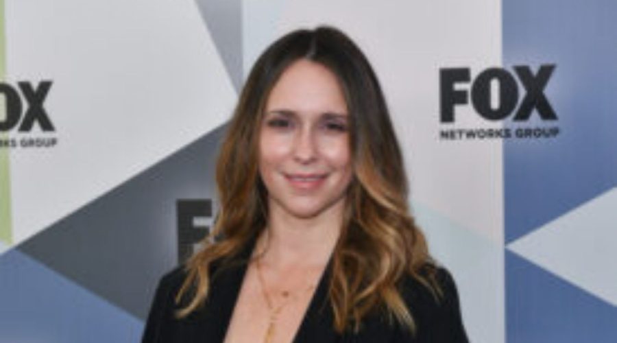 Jennifer Love Hewitt Taille