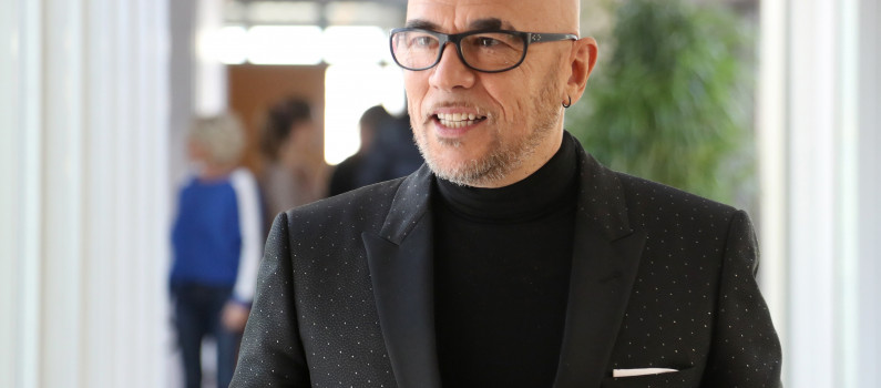Quel âge a Pascal Obispo ?