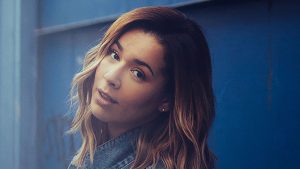 Quel âge a Chimène Badi ?