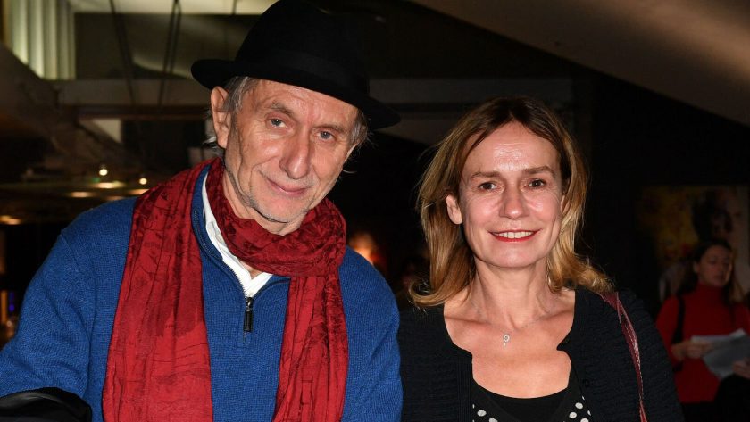 Qui ont éte les compagnons de Sandrine Bonnaire ?