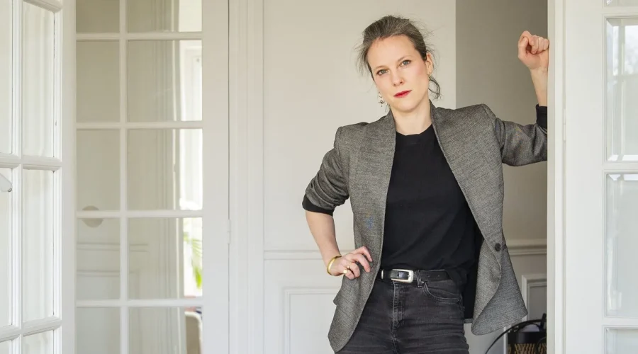 Lucie Castets Âge