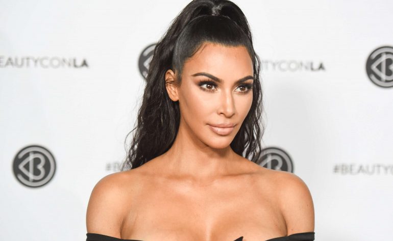 Kim Kardashian Taille