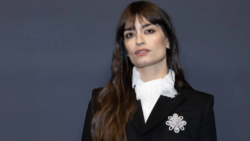 Clara Luciani Taille