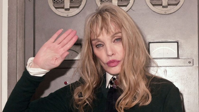 Arielle Dombasle Âge