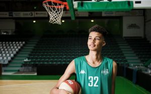 Victor Wembanyama Taille à 14 ans