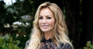 Âge Adriana Karembeu