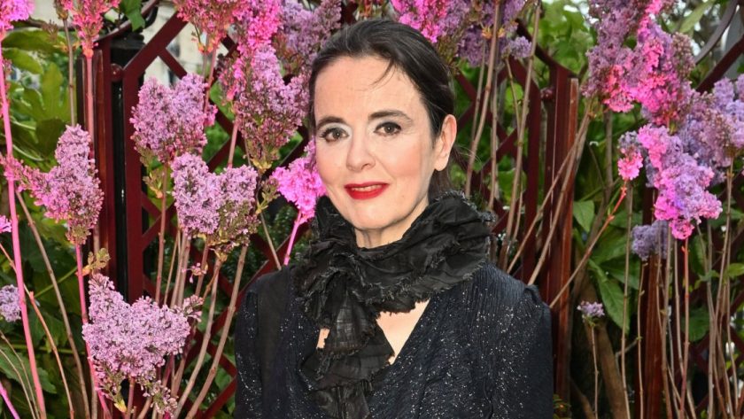 Qui est la mère d'Amélie Nothomb ?