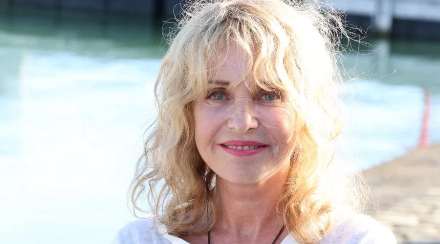 Fanny Cottençon Jeune