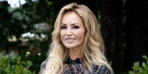 Adriana Karembeu Taille