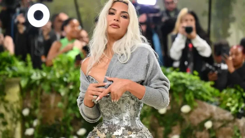Taille Kim Kardashian