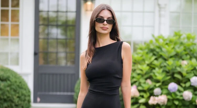 Emily Ratajkowski Taille